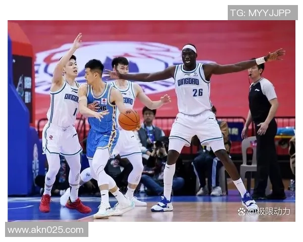 赛后分析:杭州篮球队与武汉篮球队的战术对决与技术细节探讨 赛后分析:杭州篮球队与武汉篮球队的战术对决与技术细节探讨