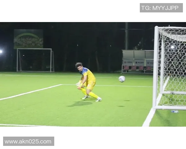 足球明星与美食的奇妙碰撞高清图片展现精彩瞬间 足球明星与美食的奇妙碰撞高清图片展现精彩瞬间