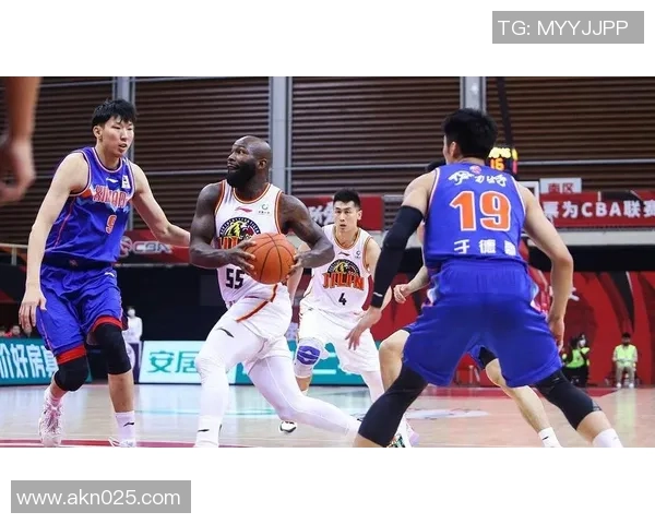 重庆篮球队与武汉篮球队赛后分析实力对比与战术总结 重庆篮球队与武汉篮球队赛后分析实力对比与战术总结